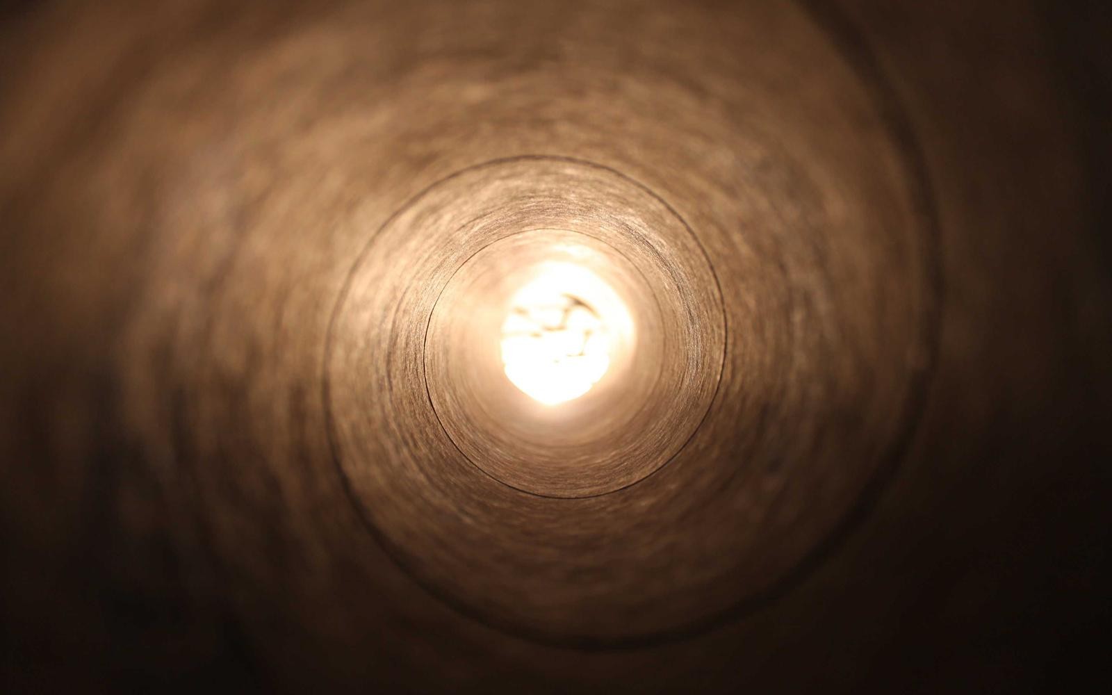 The Lamplight Choir: Designing Ambient Puzzles Around Tuned Echoes